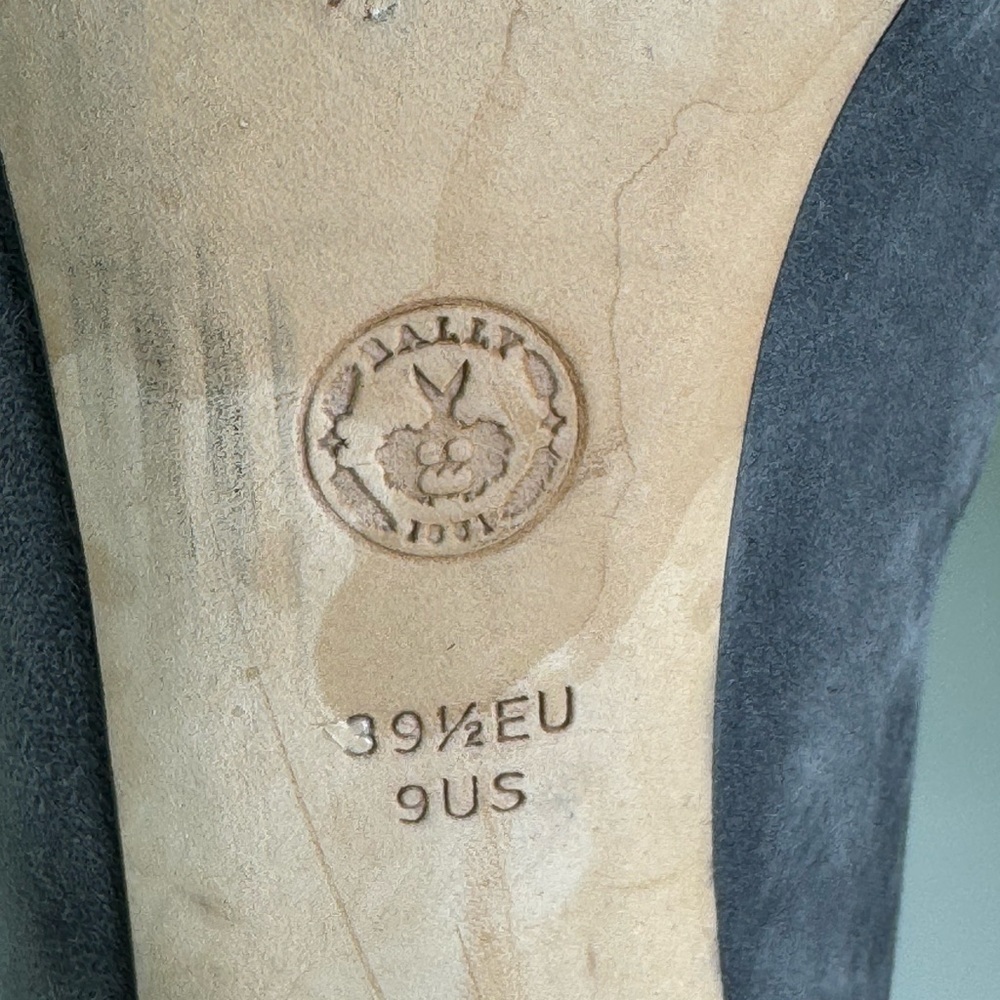 Bally Edwina Tall Suede Boots - Luxury and Elegance Combined - Picture 5 of 7